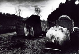 Yehuda Altmann: „Demontierter Kopf des Berliner Lenin-Denkmals, Berlin, Dezember 1991“