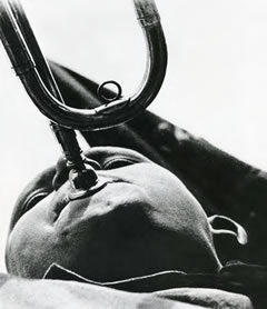  Alexander Rodchenko: Pionier mit Horn, 1930